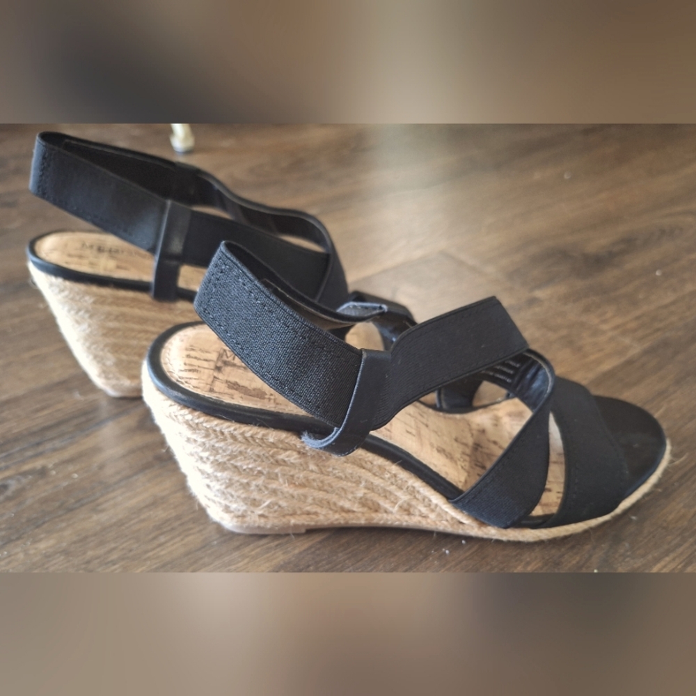 MERONE BLACK 3" WEDGE HEELS ELEGANT CORK DESIGN. WORN ONCE - Picture 8 of 8